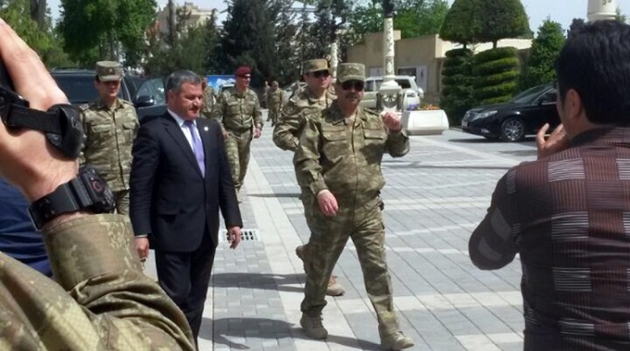Azerbaijani defense minister visits Terter after overnight Armenian shelling
